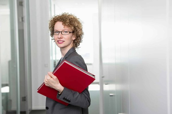 Entreprise holding : pourquoi faire ce choix et comment la créer ?